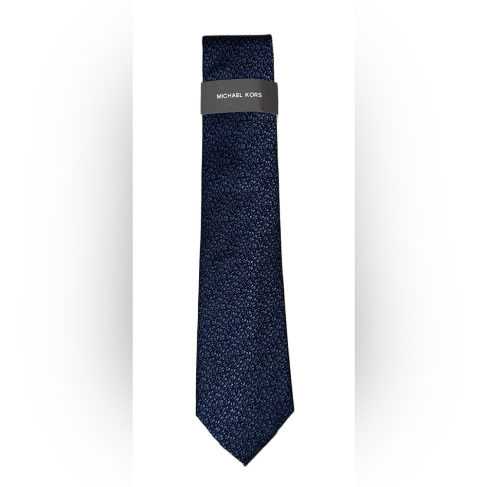 Michael Kors Weaver Floral Navy Neck Tie: NWT Retail: $69.50